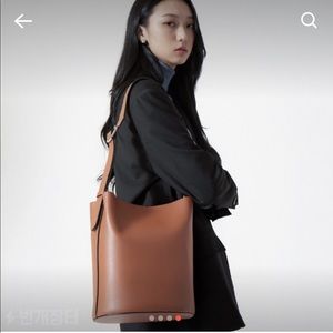 NWOT White Bucket Bag